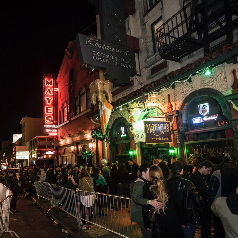 st patricks day pub crawl 2 768x768